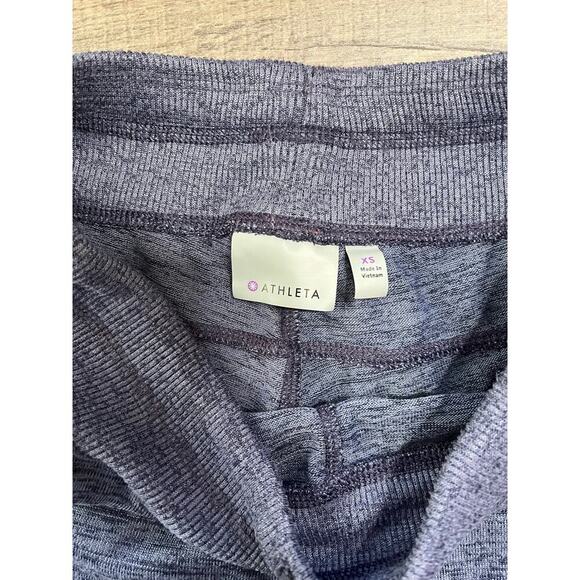 Athleta Heathered Blue Downplay Shortie with Drawstring Waist and Pockets, XS - Picture 2 of 6